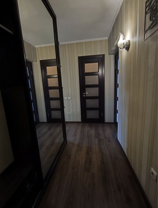 Продаю ТЕПЛУ квартиру, є БАЛКОН. Ірпінь, біля Версаль Парку. Газ!