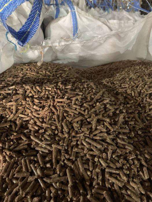 Паливні брикети руф дуб , нестро , пілета оптові ціні є наявність опт