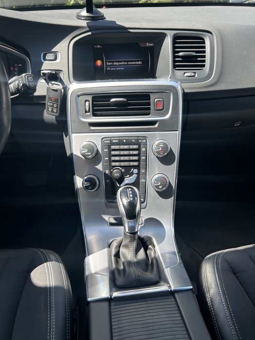 Volvo V60 Hybrid Diesel Plugin