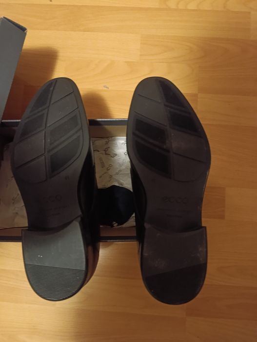 Взуття Екко нове з магазину