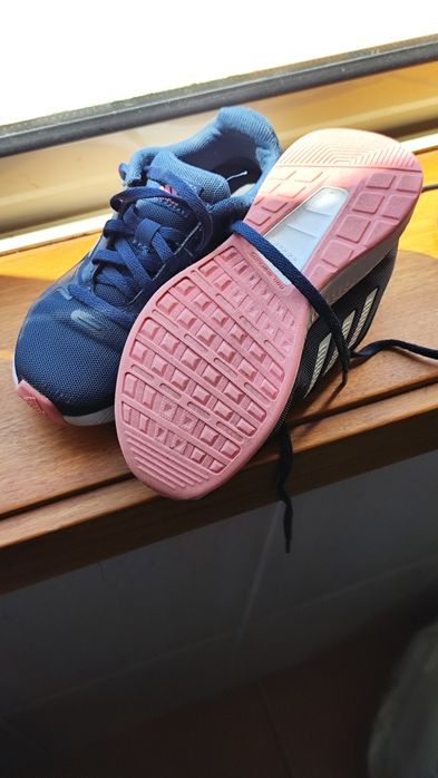 Sapatilhas adidas n°28;5