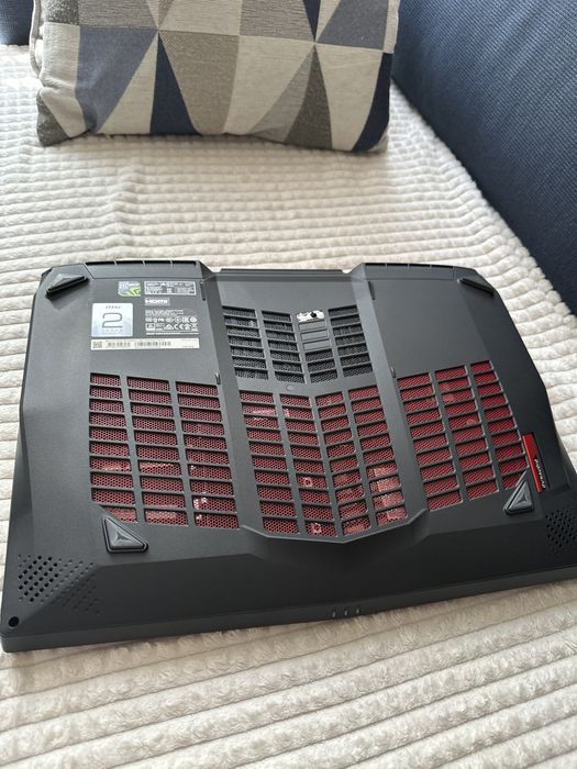 Laptop Msi gt 73vr 7rf titan pro