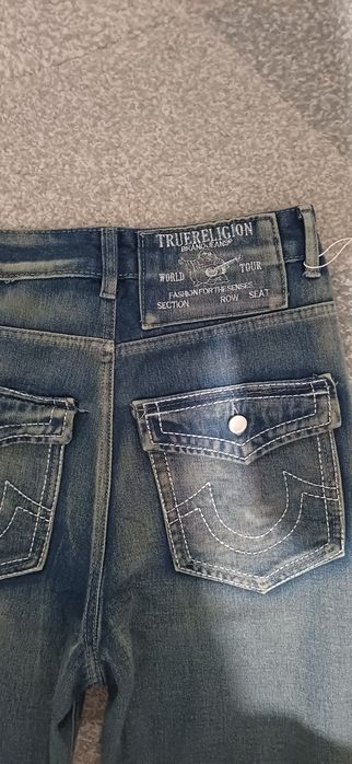 Джинси True religion