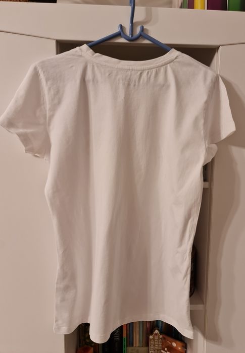 Biały t- shirt, koszulka Guess, złote logo