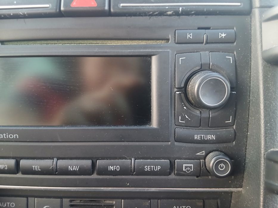 Radio RNS-E Audi a4 b7