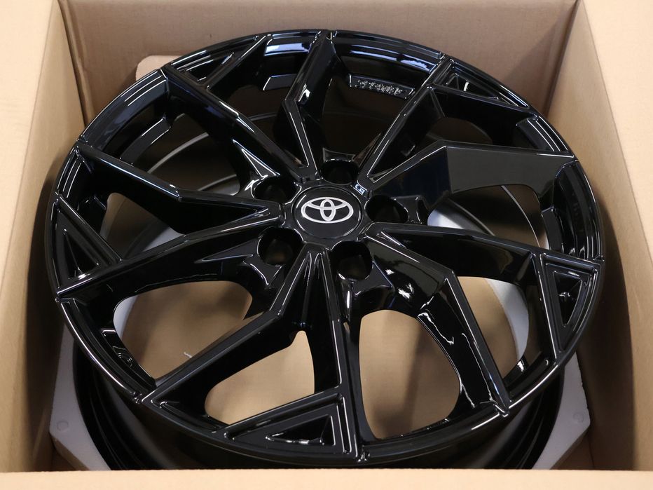 TOYOTA YARIS CROSS FELGI ALUMINIOWE 7,5X18 5X114.3 ET40 ALUTEC GERMANY