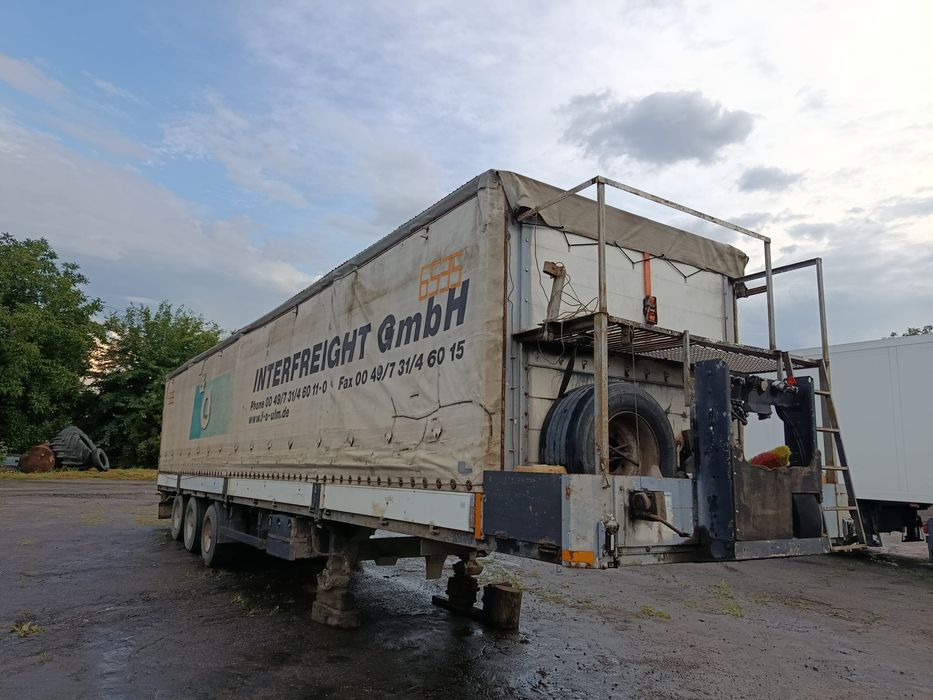 Зерновоз мегаход напівпричіп бортовий