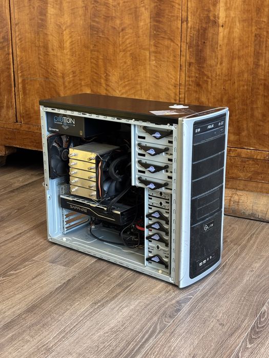 Intel i3 8100, rx580 8gb, 16gb ram