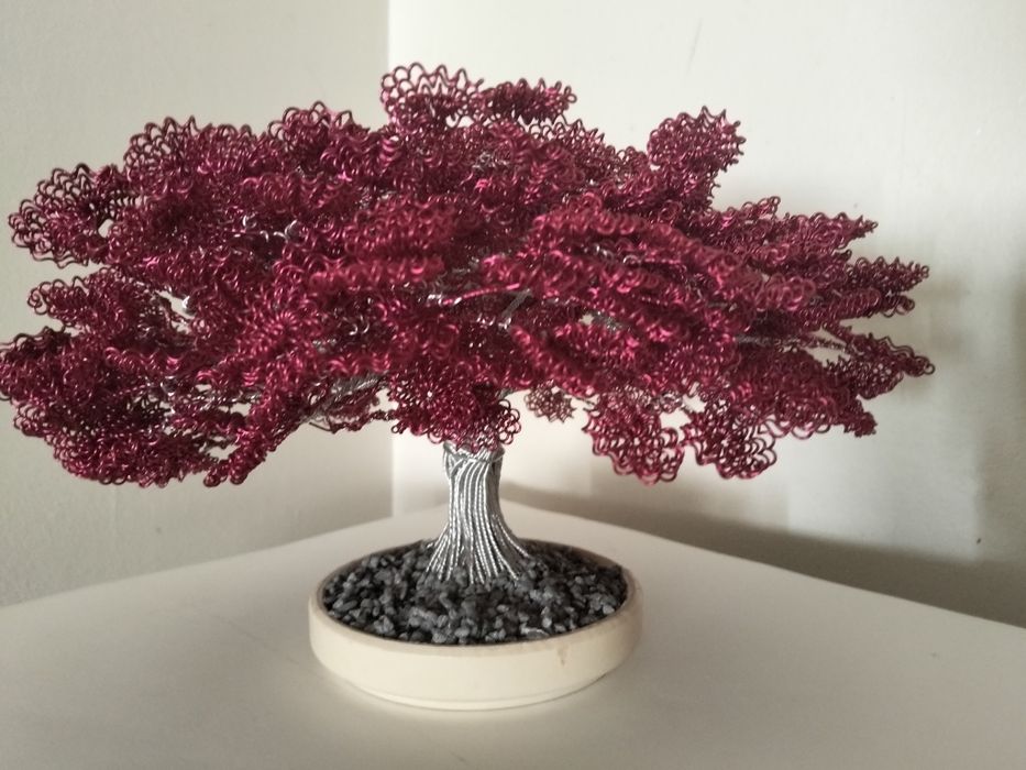 Escultura Árvore Bonsai em Arame – Edição Vermelho Imperial (Feito à Mão)