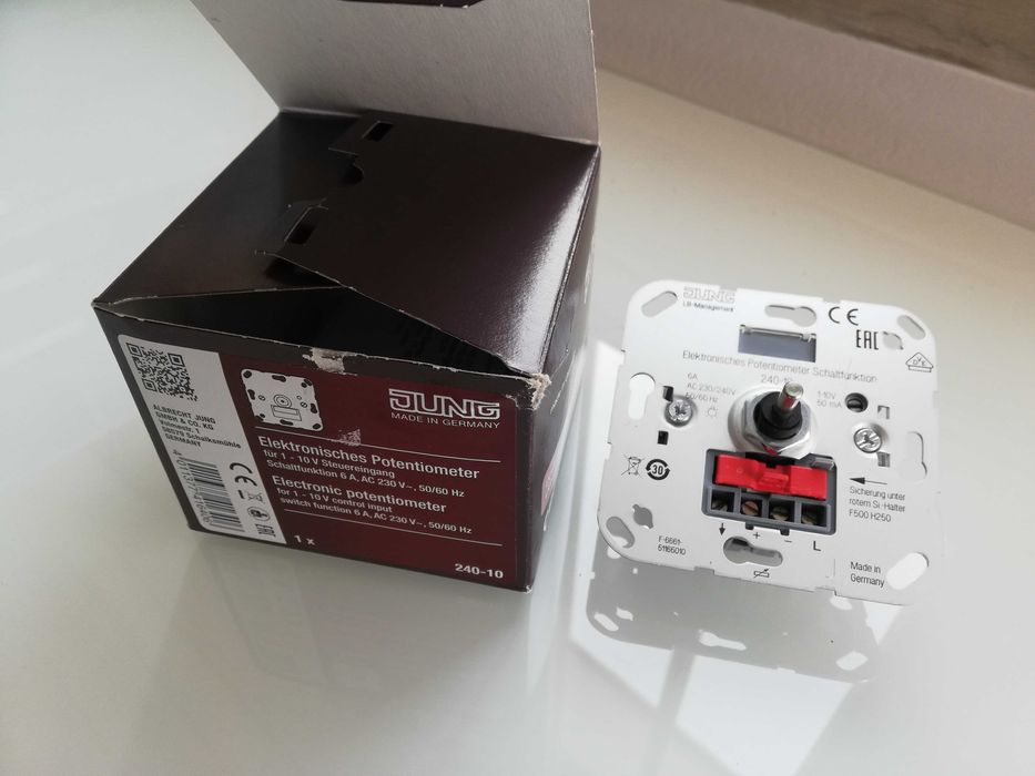 JUNG - Intensity Regulator 240-10V / Dimmer with Rotary Knob