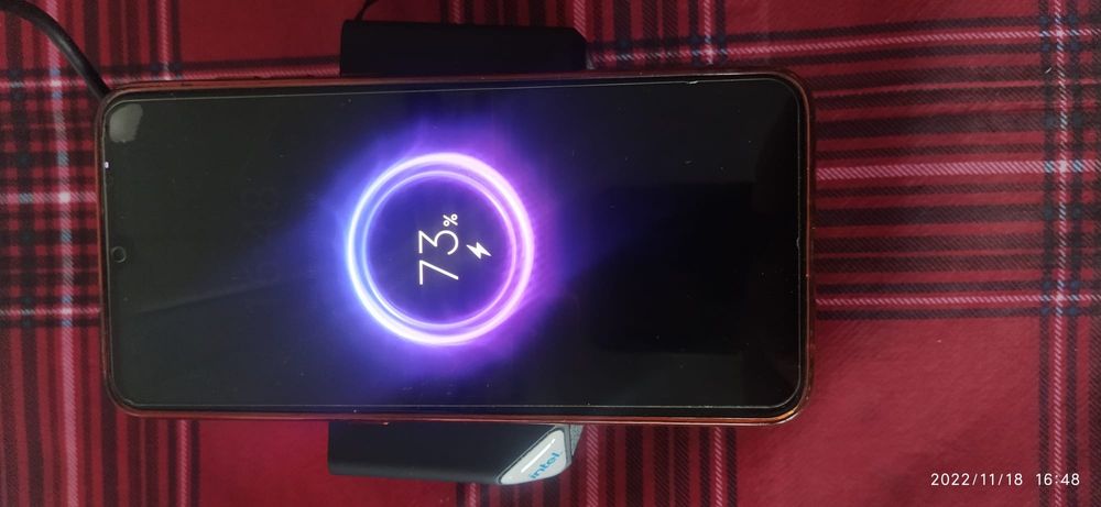 Coluna Bluetooth INTEL c/ carregamento do Tlm por  wireless