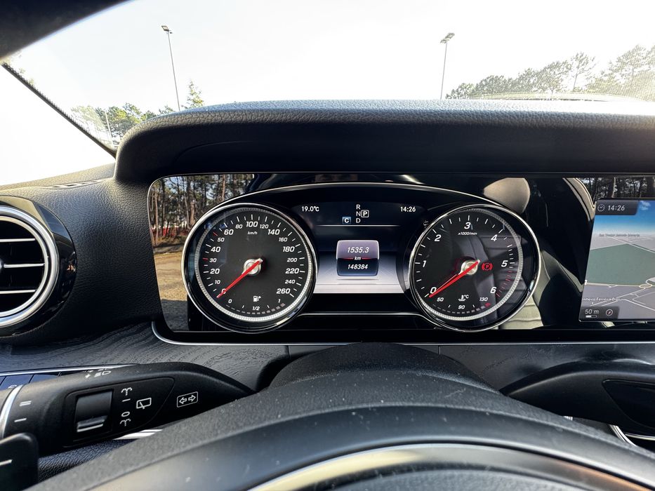 Mercedes E220d exclusive line