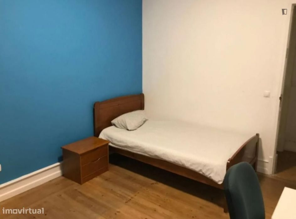 Quarto - localizado em Alameda Lisbon