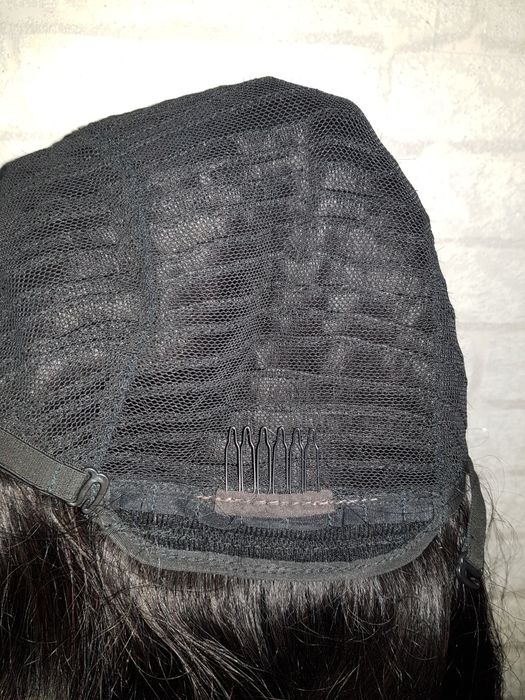 Перука з натурального волосся