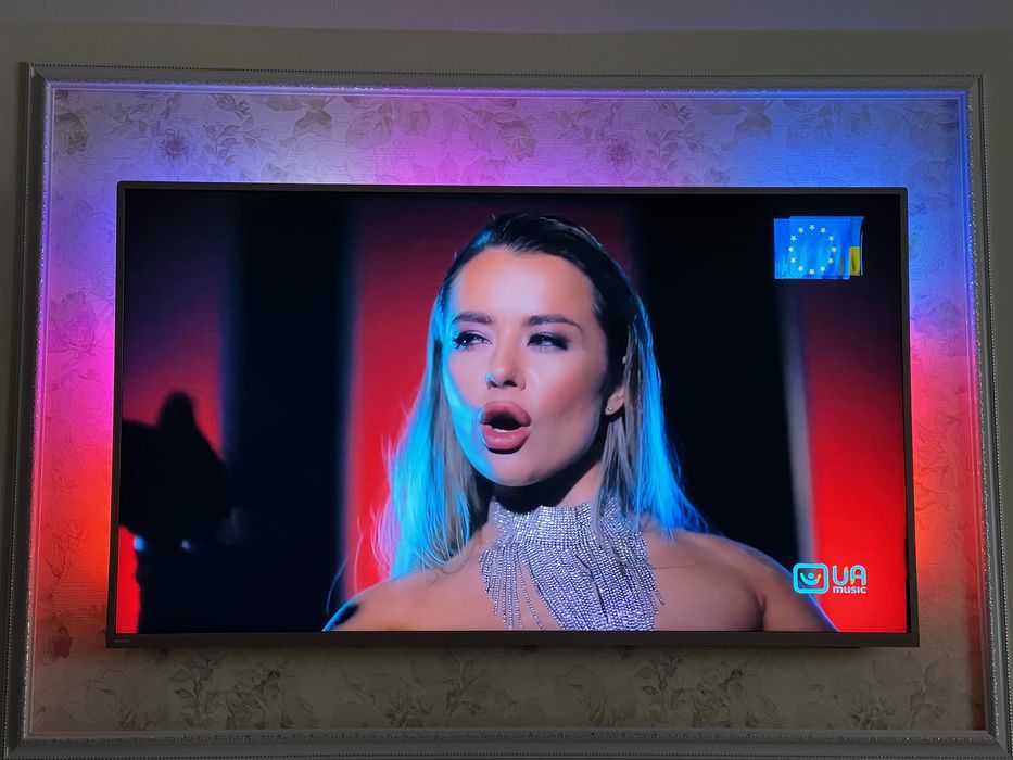 Philips 49 pus 8303/12 (120 Гц-2900 PPI)4 К Ultra HD