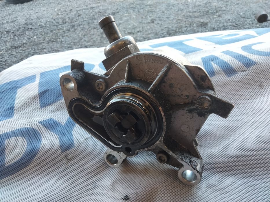 Вакуумний насос Vw Golf 4 Vw Bora Skoda Tour Audi A3 Seat Toledo 1.9 t