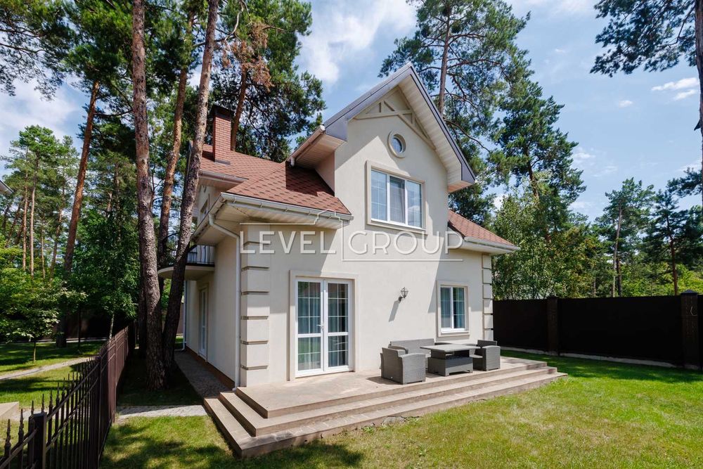 Оренда двоповерхового будинку 165 кв.м у КМ Alpen Park, Козин