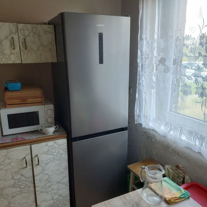 Lodówka Gorenje Szara