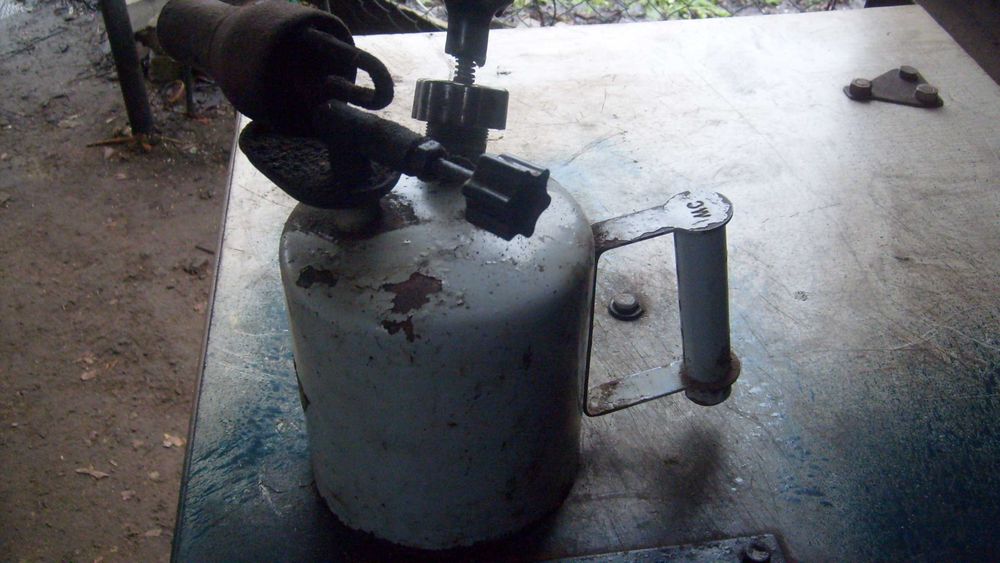 ПАЯЛЬНАЯ лампа  в хорошем Состоянии