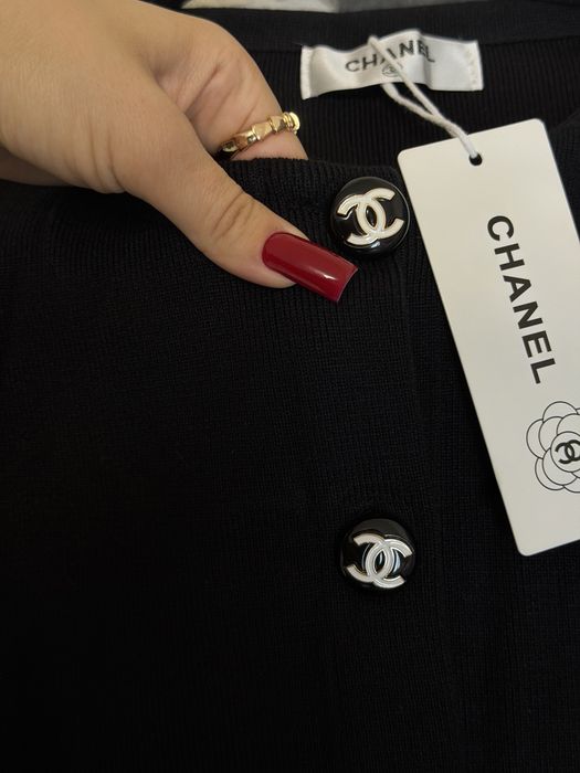 Черный кардиган с перьями мехом Chanel кофта — zdjęcie 4