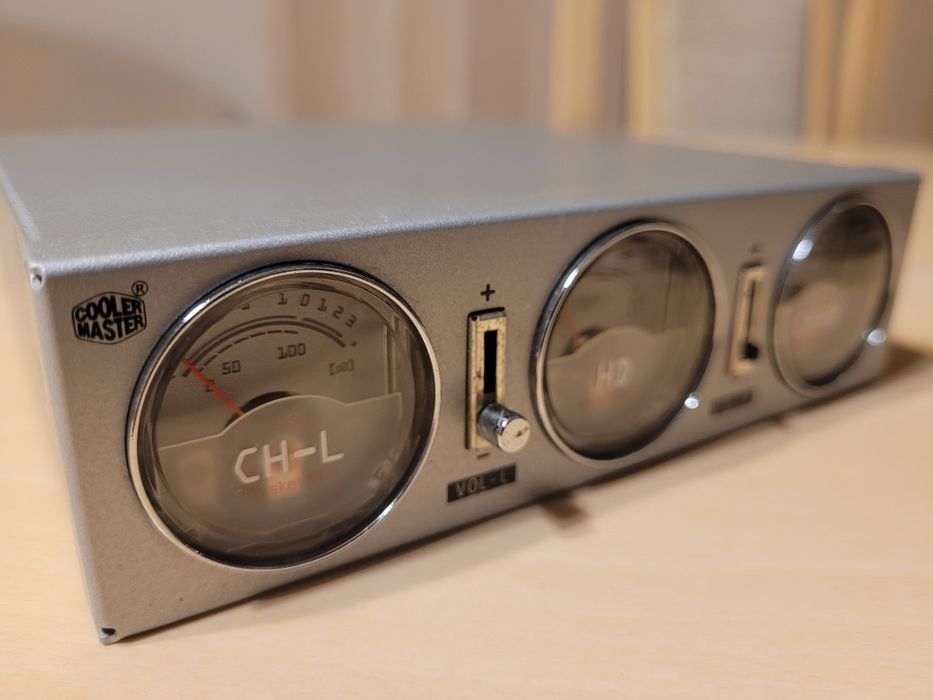Retro wskaźnik analogowy do komputera Cooler Master PRL vintage