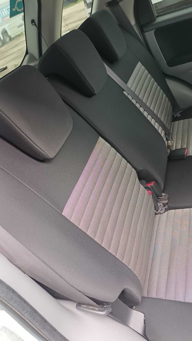 автомобіль SUZUKI SX4