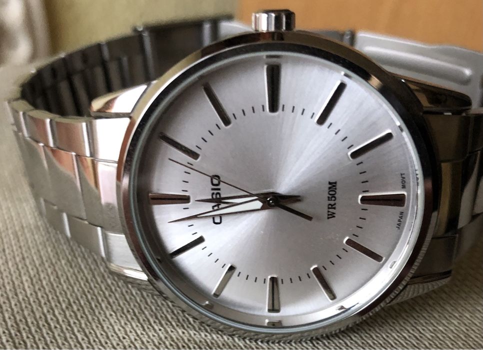 Zegarek Casio elegancki