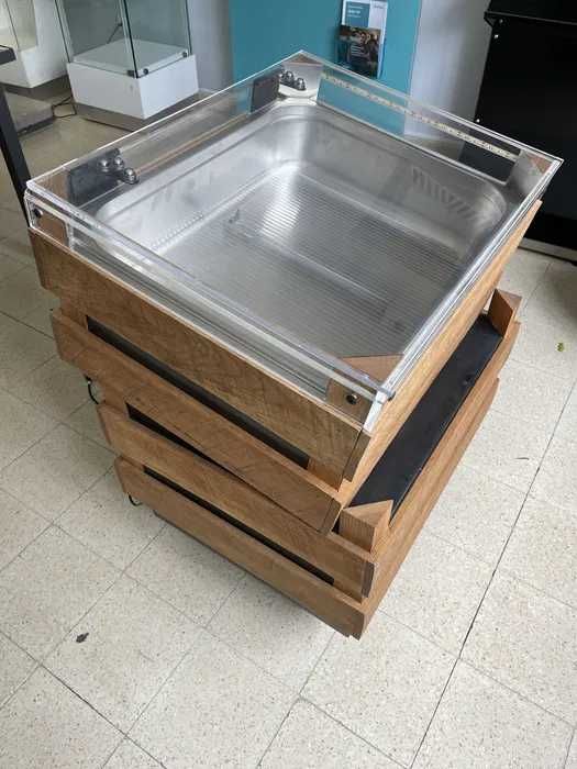 Expositor com cestos de madeira para produtos com gelo (Novo)