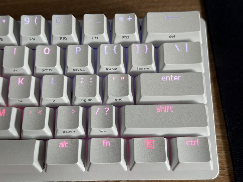 Razer Huntsman Mini RGB 60% - Switches Purple - Excelente Estado