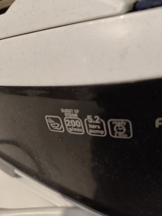 Парова станція Rowenta easy steam