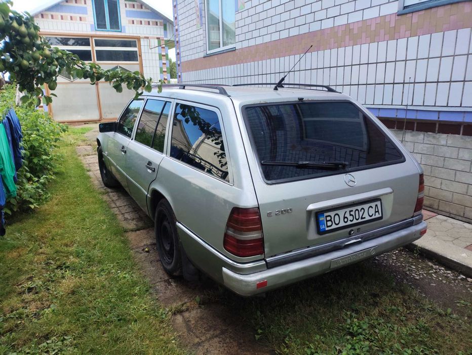 Продам Мерседес 124 95р 2.0 газ бенз