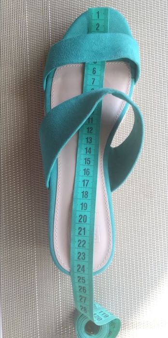 Шльопанці,сланці,тапки жіночі