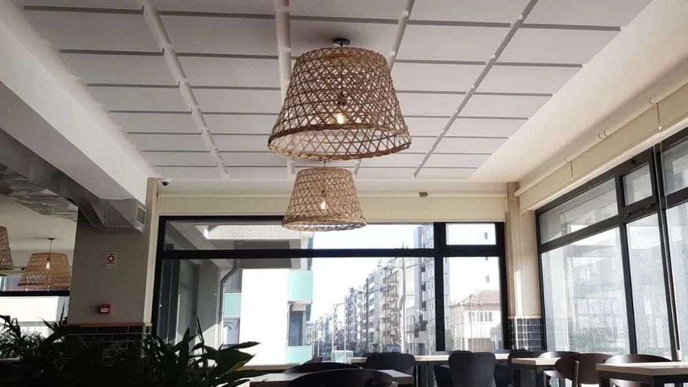 Isolamento, Condicionamento Acústico e de Vibrações - Auditórios, etc.