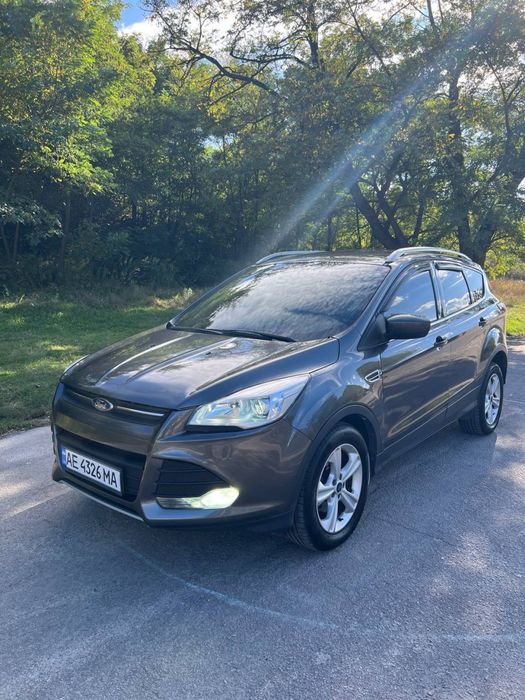 Ford Escape 2015 року