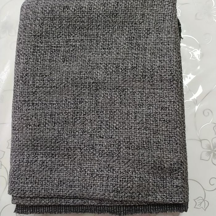 Відріз напівшерстяної тканини