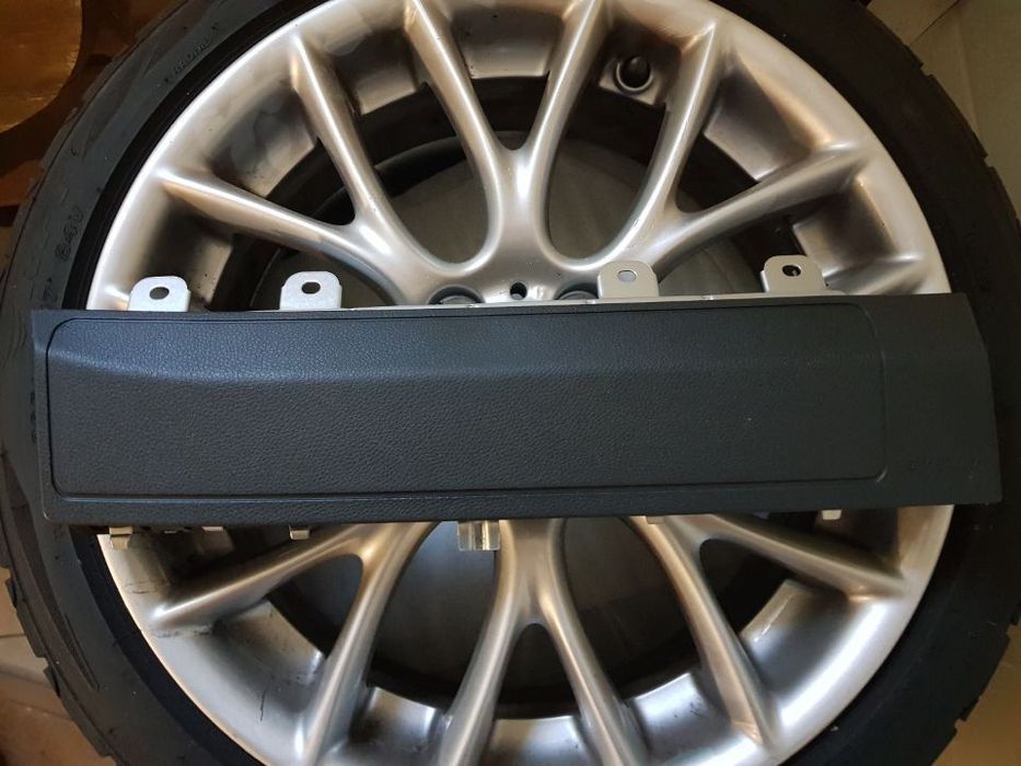 Airbag de joelhos preto Mercedes classe A w176 + w117 CLA + GLA