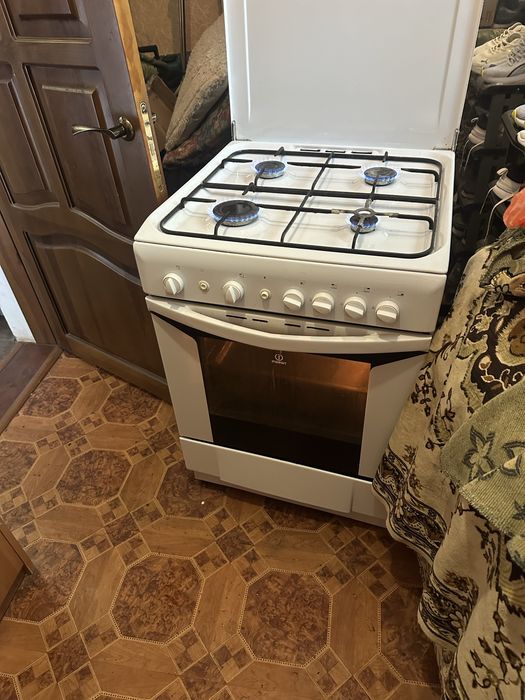 Газовая Плита  INDESIT.60cm.Доставка.