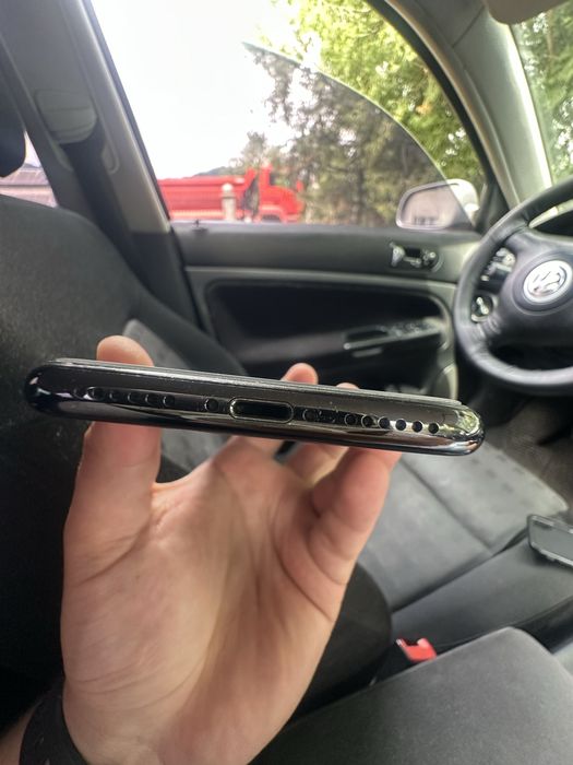Iphone x 10 в гарному стані