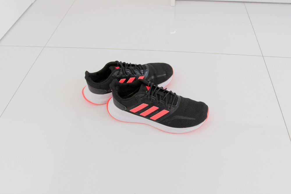 Adidas Runflacon bez wad 38