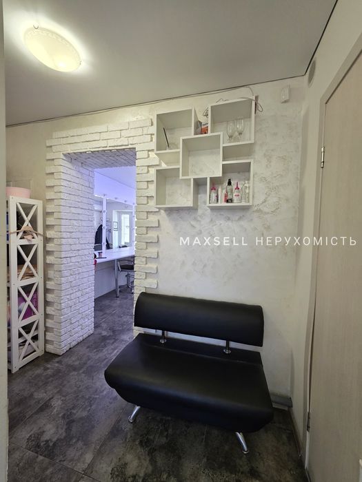 Продам комерційне приміщення в центрі міста