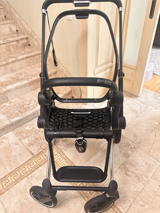 Прогулянковий візочок Cybex e-Priam електрична блок + шасі
