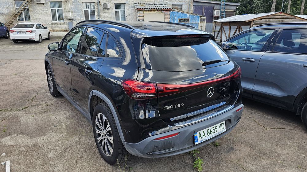 Продвм Мерседес eqa 250
