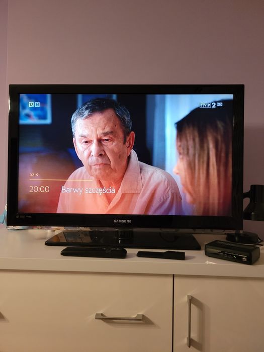 Telewizor Samsung 37 cali dekoder dvb t piloty