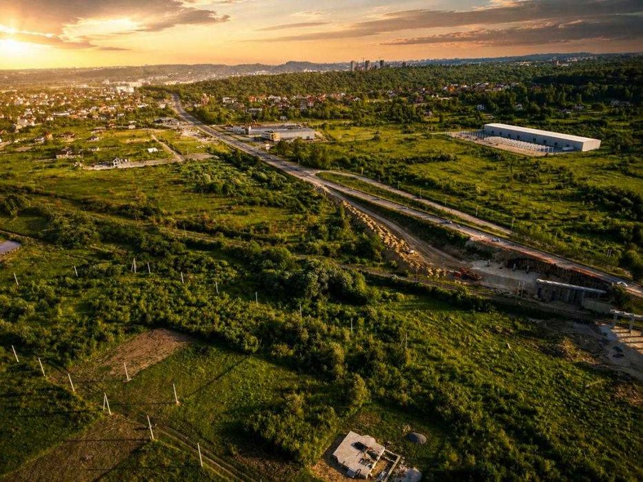 Продається земельна ділянка в с. Грибовичі, Загальна площа 12 сотих.