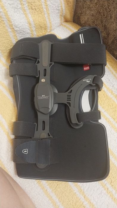 Ортез для коленного сустава medi PT control 6ка,4а правая