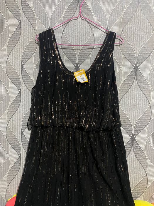 Продам нові сукні