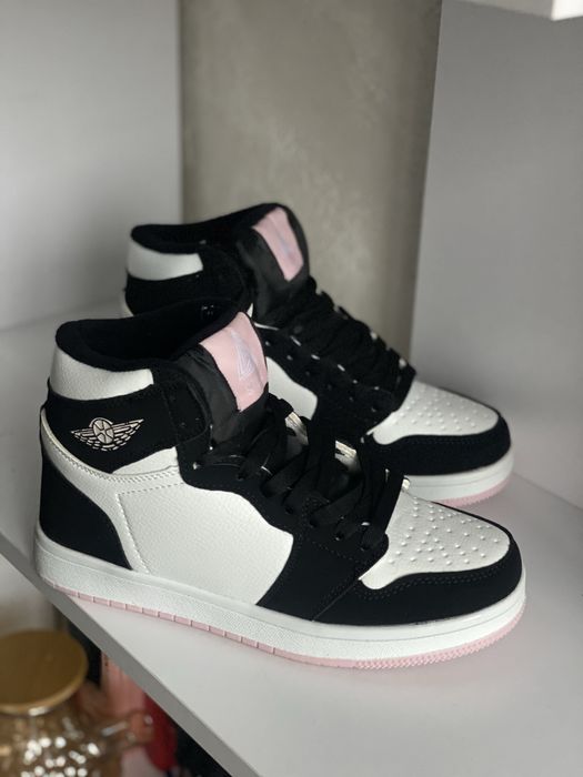 Зимові кросівки, хайтопи на густому хутрі