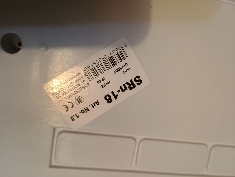 Skrzynka nadtynkowa 18 modułowa