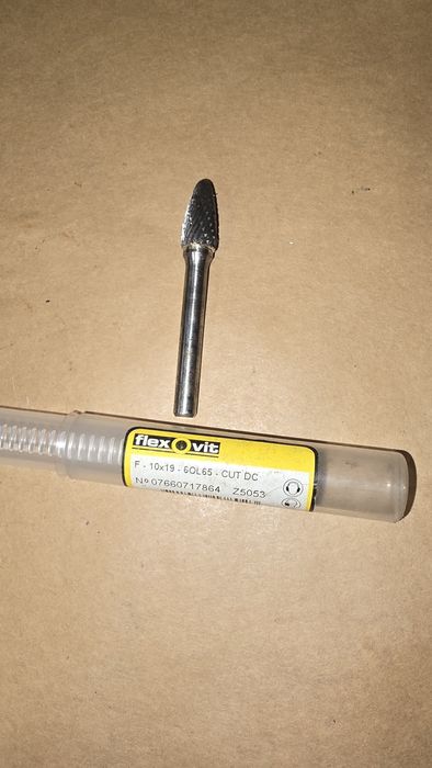 Conjunto 12 fresas de tungsténio - 10 novas / 2 usadas