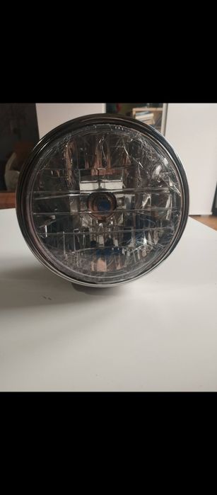 Lampa przednia do motoru
